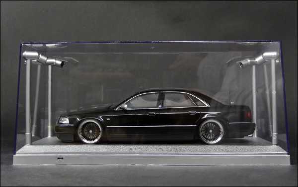1:18 LED ACRYL Model Car Vitriene / Silber